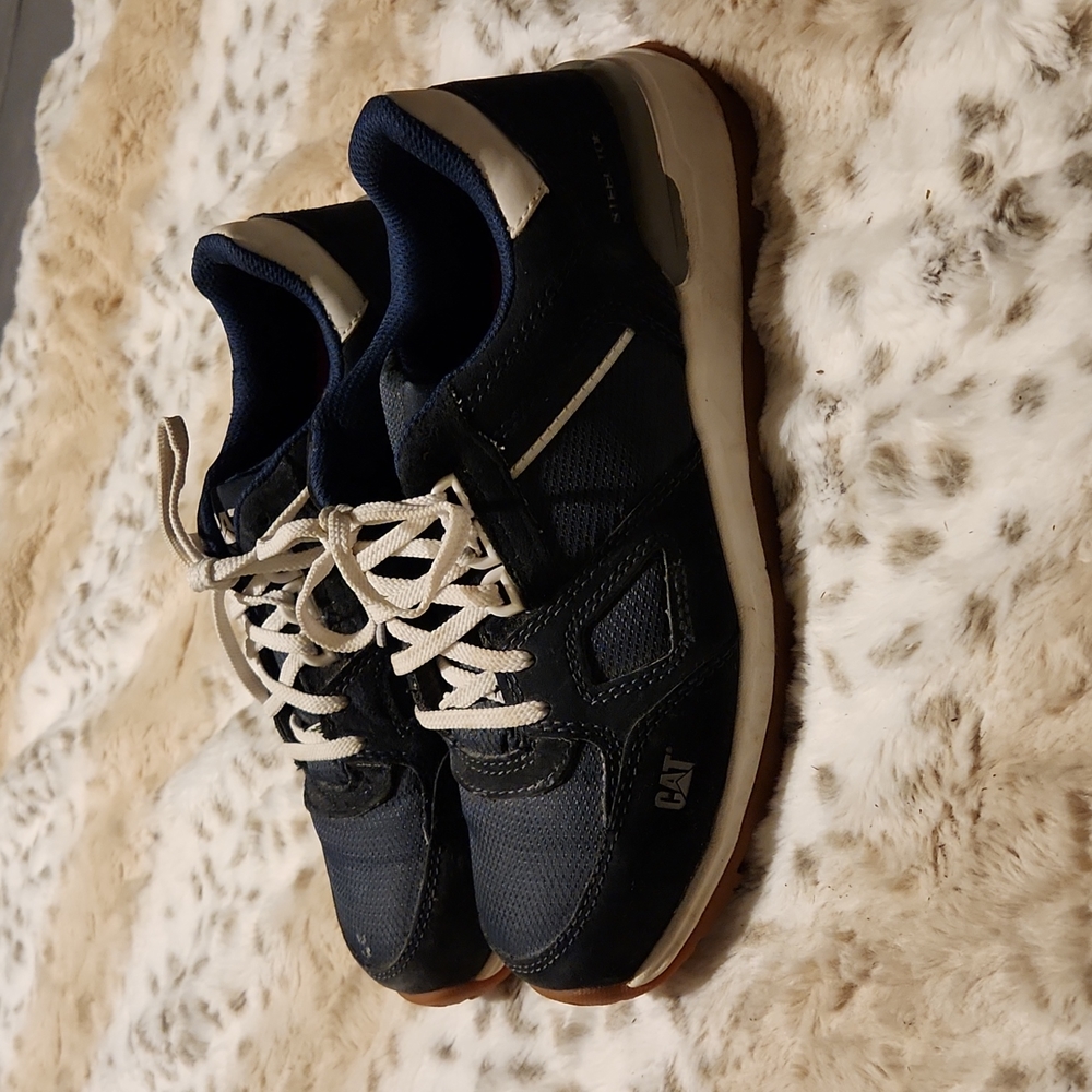 Mens CAT steel toe work shoes